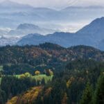 Tradycyjne stroje karpackich górali z różnych krajów